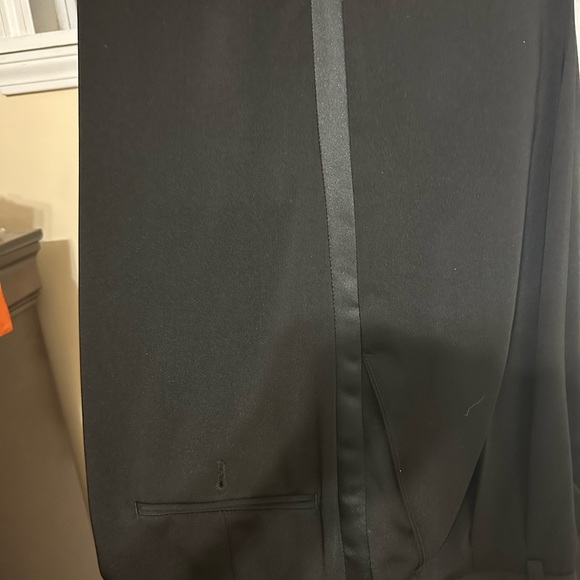 Father of the Bride Tuxedo - Picture 5 of 7